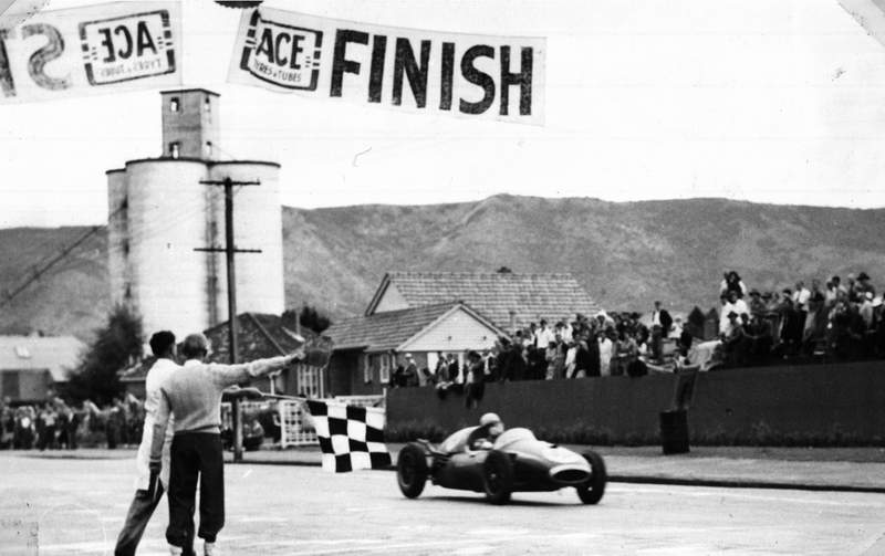 Bruce driving the T45 Cooper to victory at the Waimate 50 race in 1959